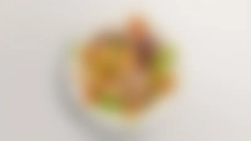 Bunter Putenstreifen-Salat